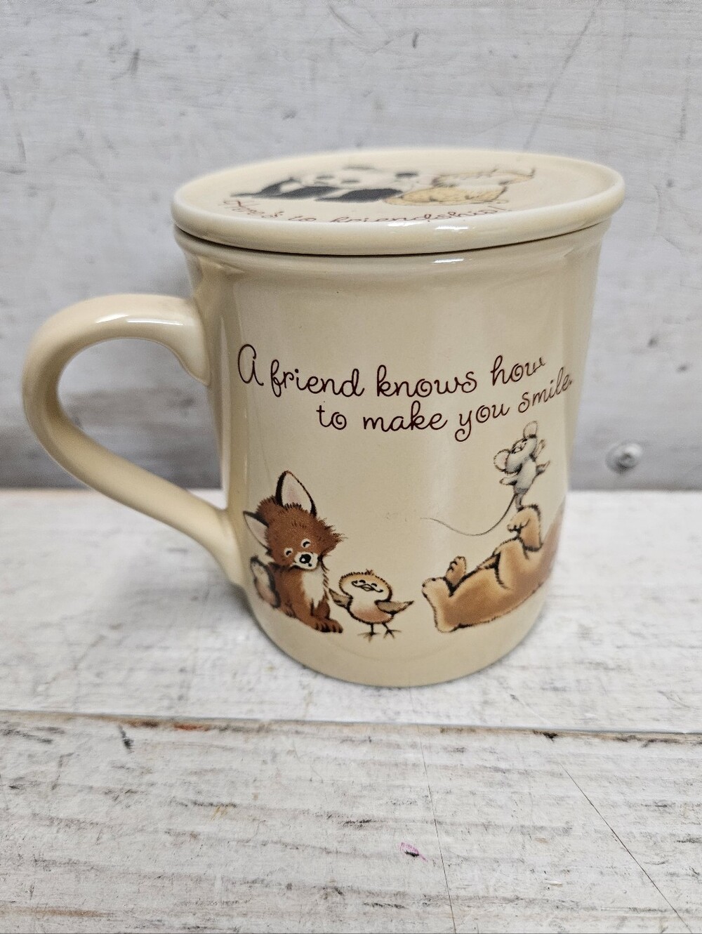 VINTAGE 1983 Hallmark ~ MUG MATES ~ Here's to Friendship! ~ Coffee Cup & Lid